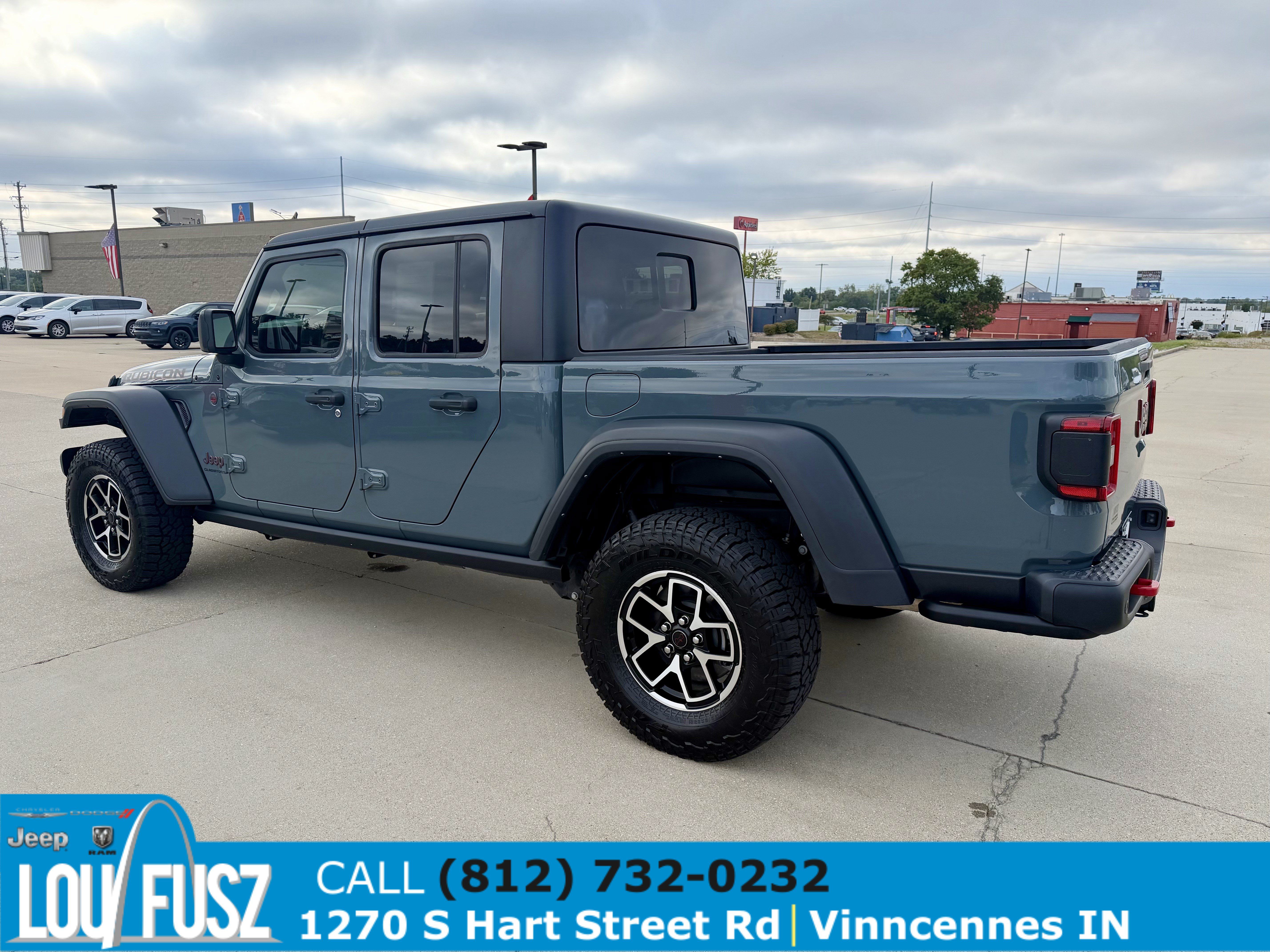 Used 2025 Jeep Gladiator Rubicon w/ Safety Group AWD/4WD image 6