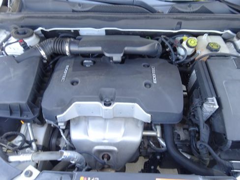 Certified 2015 Chevrolet Malibu LS FWD image 11