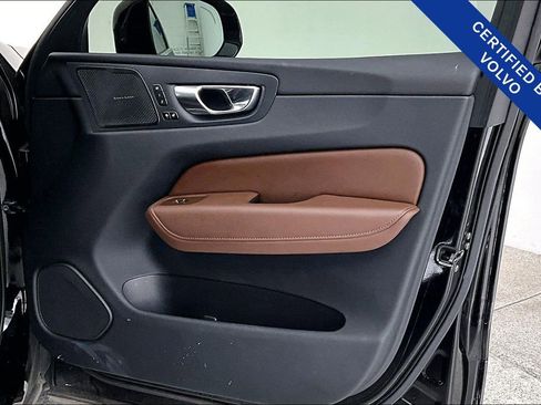 Certified 2023 Volvo XC60 B5 Ultimate w/ Climate Package image 25