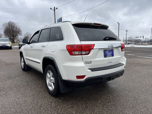 Used 2011 Jeep Grand Cherokee Laredo w/ Trailer Tow Group image 6