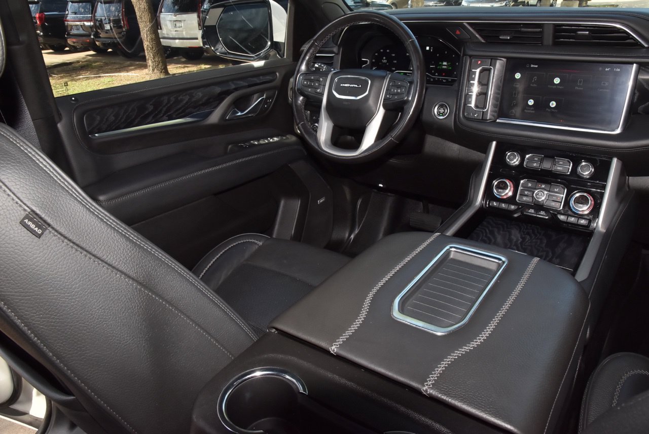 Used 2022 GMC Yukon Denali RWD image 16