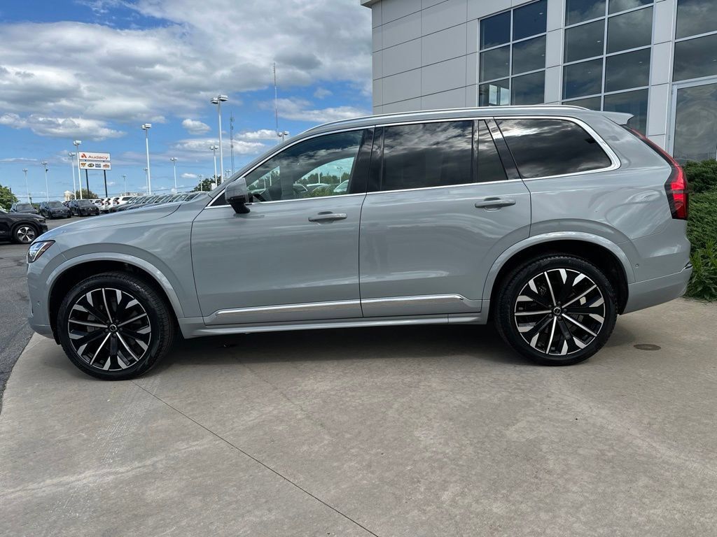 Certified 2026 Volvo XC90 B6 Plus AWD/4WD image 8