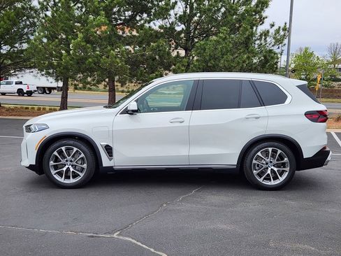 New 2026 BMW X5 xDrive50e AWD/4WD image 2