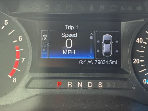 Used 2019 Ford Edge SE FWD image 21
