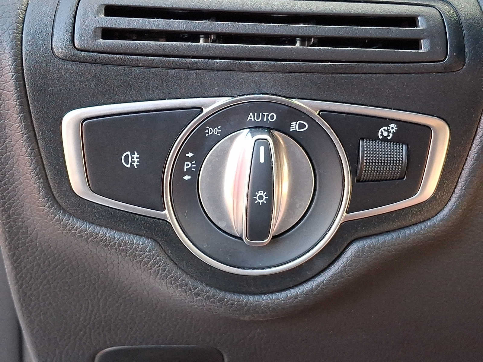 Used 2022 Mercedes-Benz GLC 300 4MATIC image 20