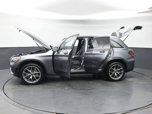 Used 2021 Mercedes-Benz GLC 300 4MATIC image 46