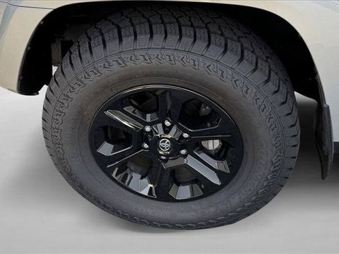 Certified 2023 Toyota 4Runner SR5 Premium AWD/4WD image 9