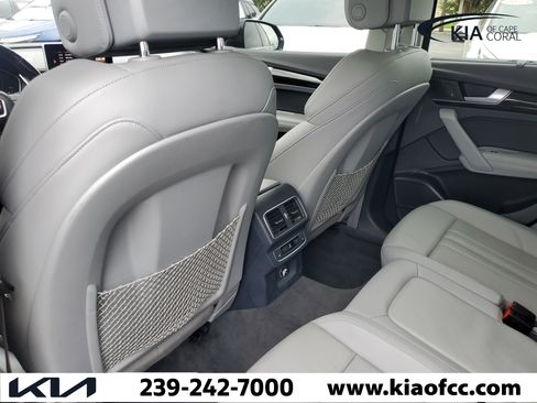 Used 2018 Audi Q5 Prestige w/ Prestige Package AWD/4WD image 12