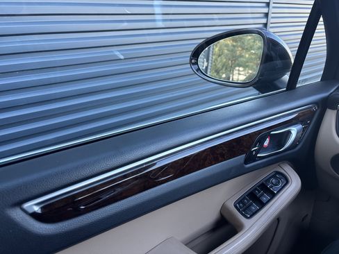 Certified 2021 Porsche Macan S image 22