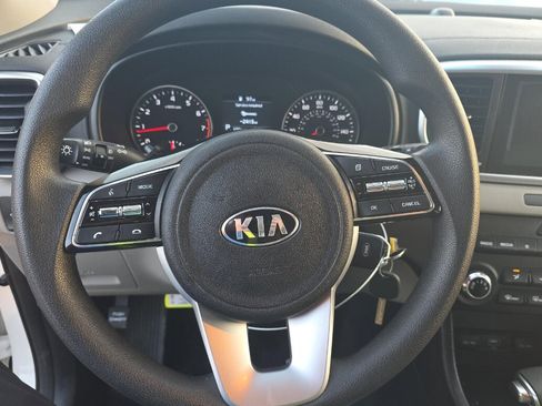 Used 2021 Kia Sportage LX image 10