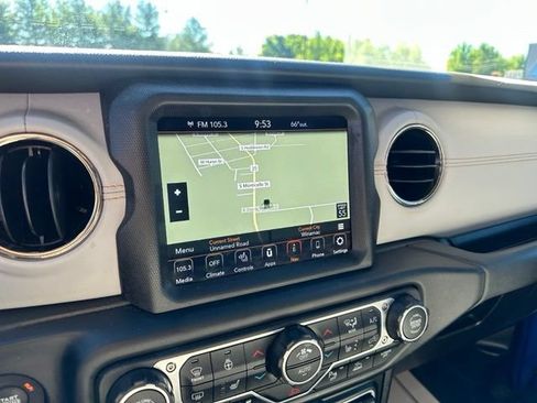 Used 2023 Jeep Gladiator Overland AWD/4WD image 31
