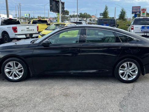 Used 2018 Honda Accord LX image 6