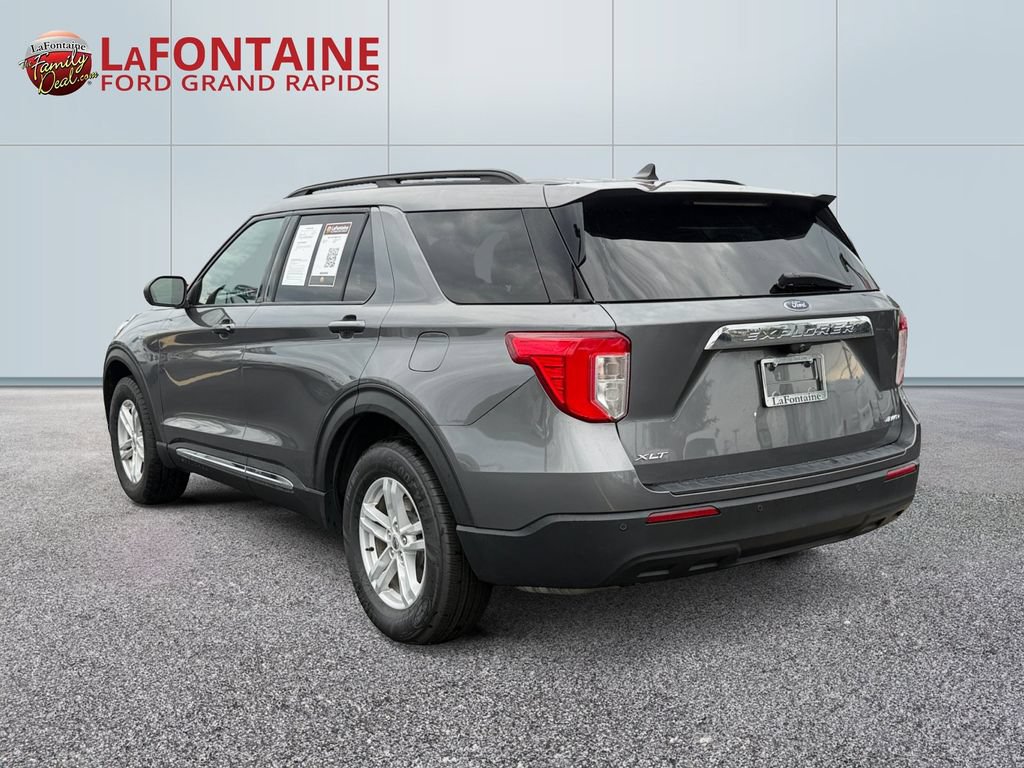 Used 2021 Ford Explorer XLT w/ Equipment Group 202A AWD/4WD image 5