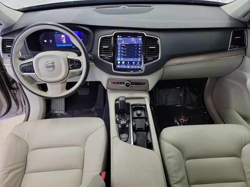 Used 2024 Volvo XC90 B5 Plus w/ Protection Package Premier AWD/4WD image 18
