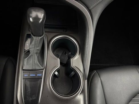 Used 2024 Toyota Camry SE image 20