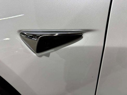 Used 2020 Tesla Model 3 Standard Range Plus image 12