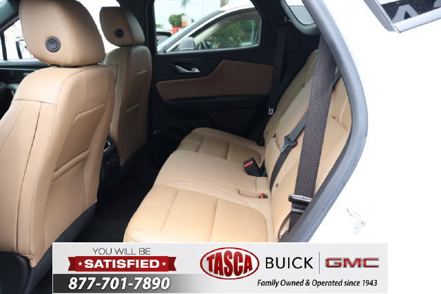 Used 2024 Chevrolet Blazer Premier w/ Enhanced Convenience Package FWD image 15