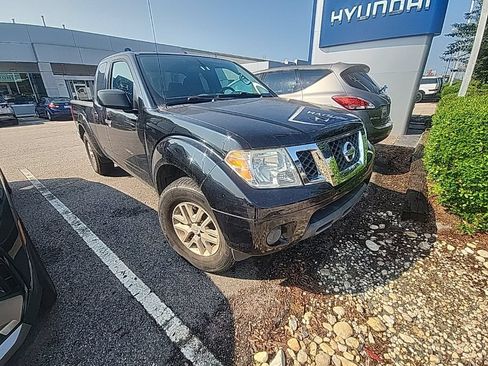 Used 2016 Nissan Frontier SV RWD image 16