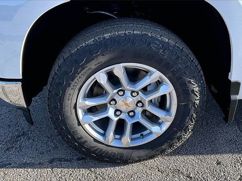 New 2026 Chevrolet Silverado 1500 LT w/ Z71 Off-Road Package image 12
