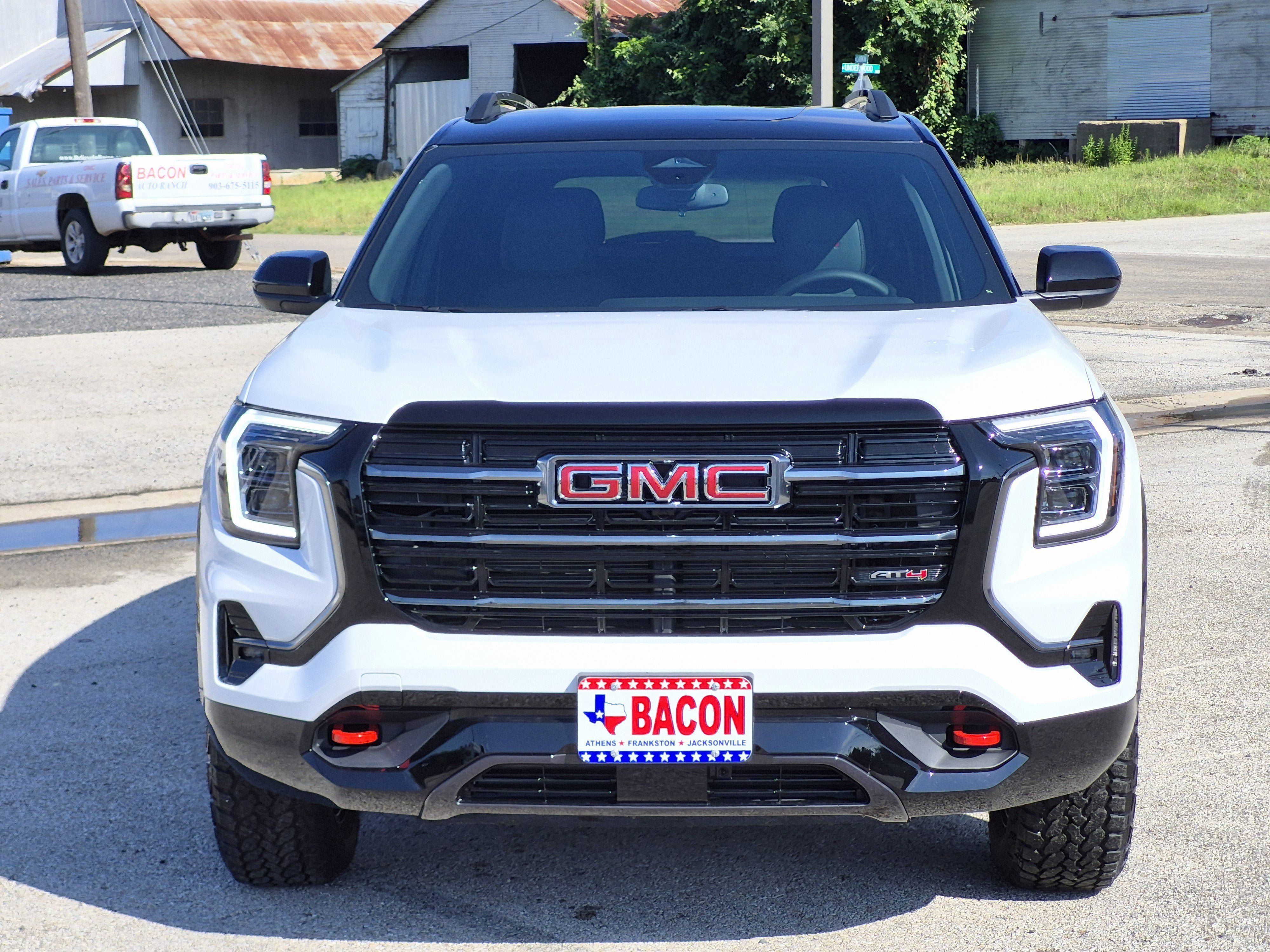 New 2026 GMC Terrain AT4 AWD/4WD image 2