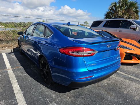 Used 2019 Ford Fusion SE w/ Equipment Group 151A image 3