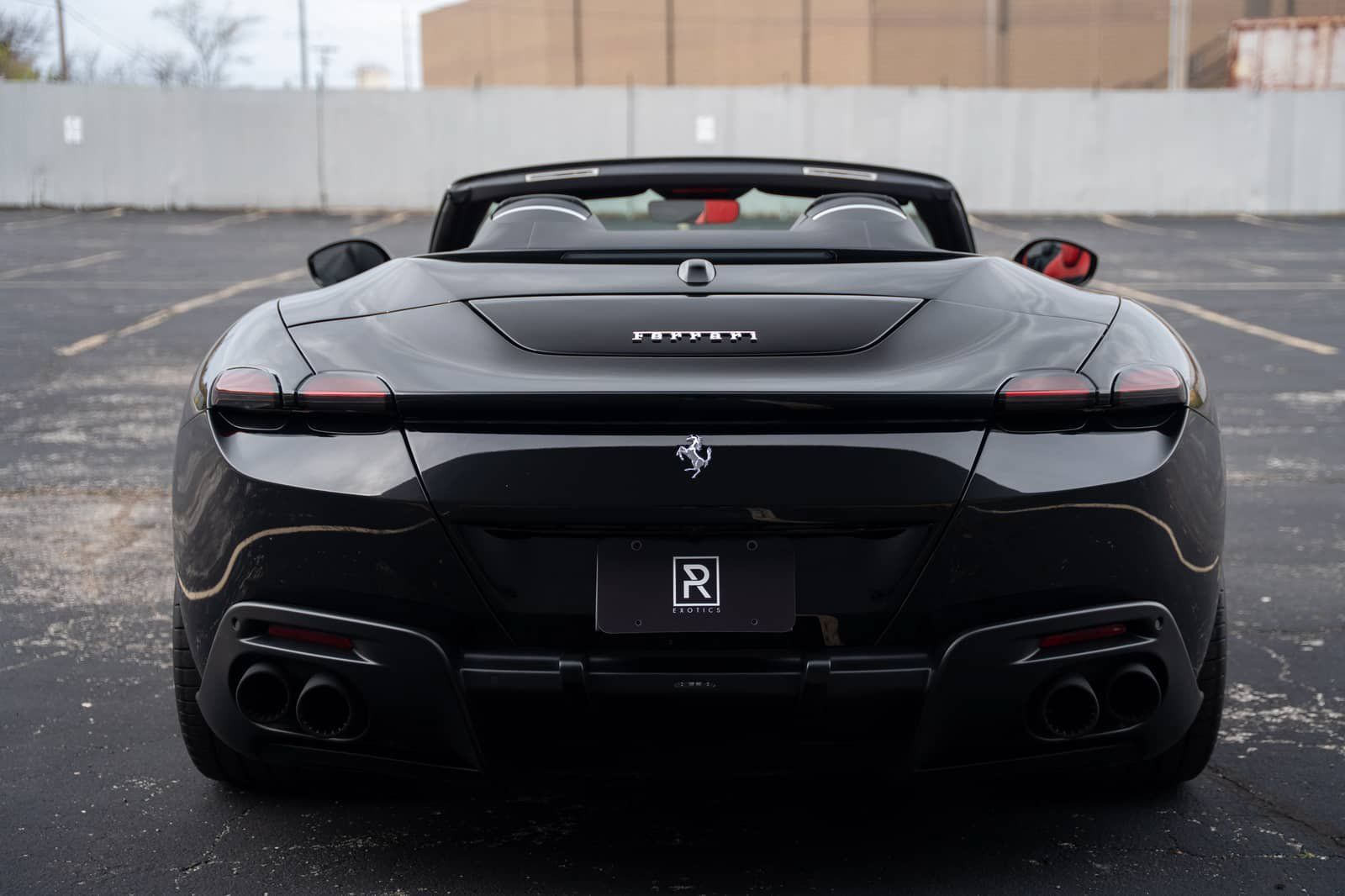 Used 2025 Ferrari Roma Spider RWD image 7