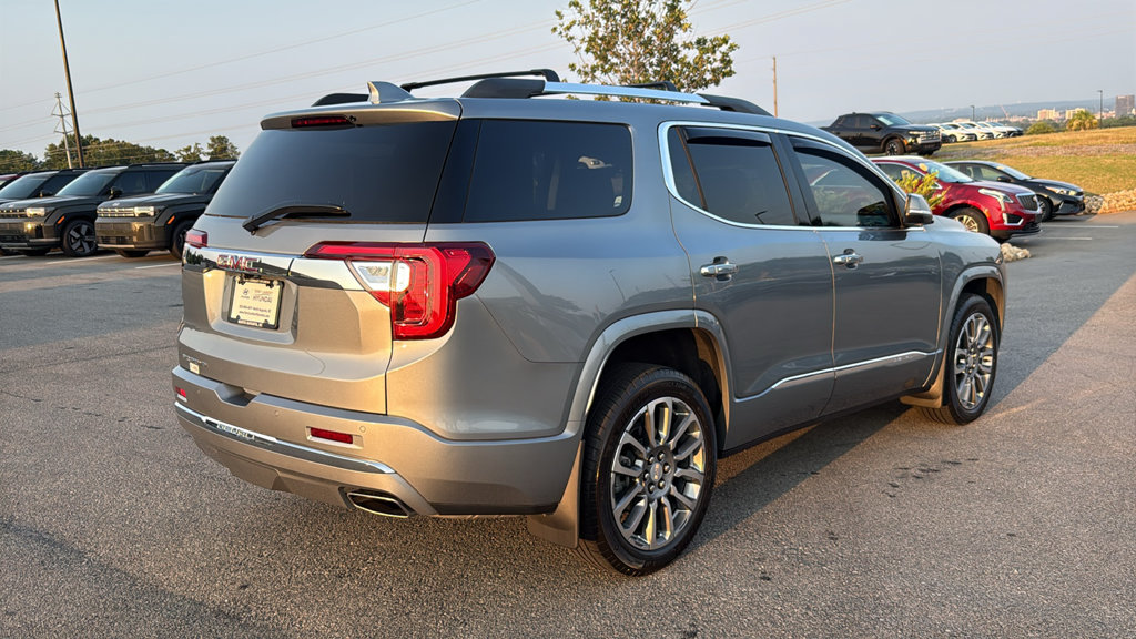 Used 2023 GMC Acadia Denali FWD image 7