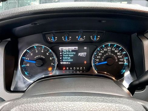 Used 2013 Ford F150 XLT w/ Mid Equipment Group image 12