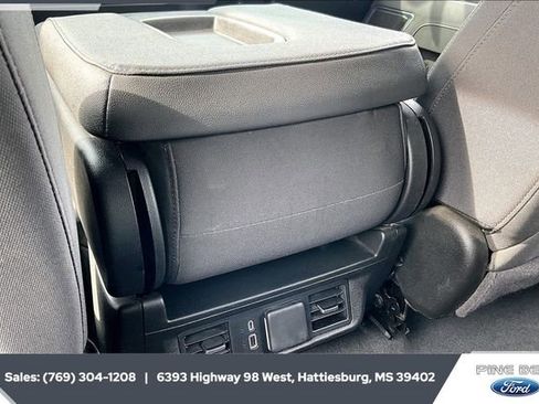 Used 2025 Chevrolet Silverado 3500 LT w/ Safety Package image 23