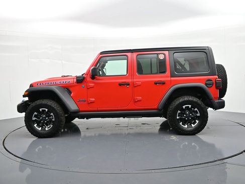 Used 2025 Jeep Wrangler Unlimited Rubicon 4xe w/ Safety Group AWD/4WD image 9