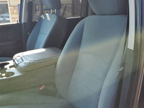 Used 2014 RAM 1500 Express AWD/4WD image 22