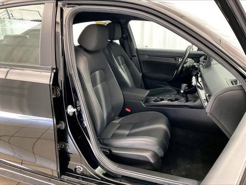 Used 2025 Honda Civic Sport image 11
