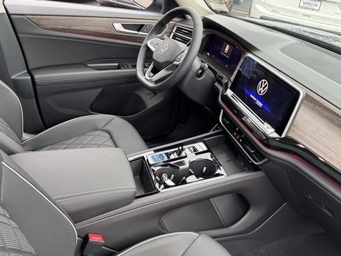 New 2026 Volkswagen Atlas SEL Premium R-Line image 10