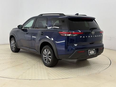 Used 2025 Nissan Pathfinder SV AWD/4WD image 3