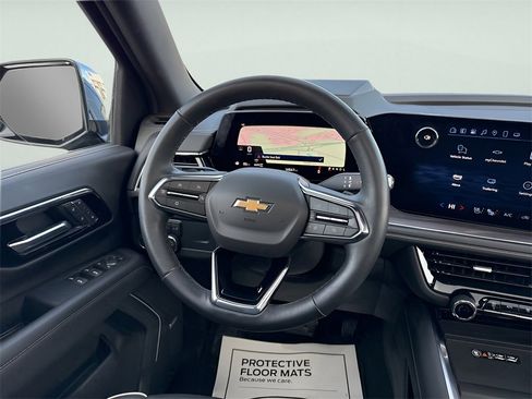 Used 2025 Chevrolet Tahoe Premier image 15