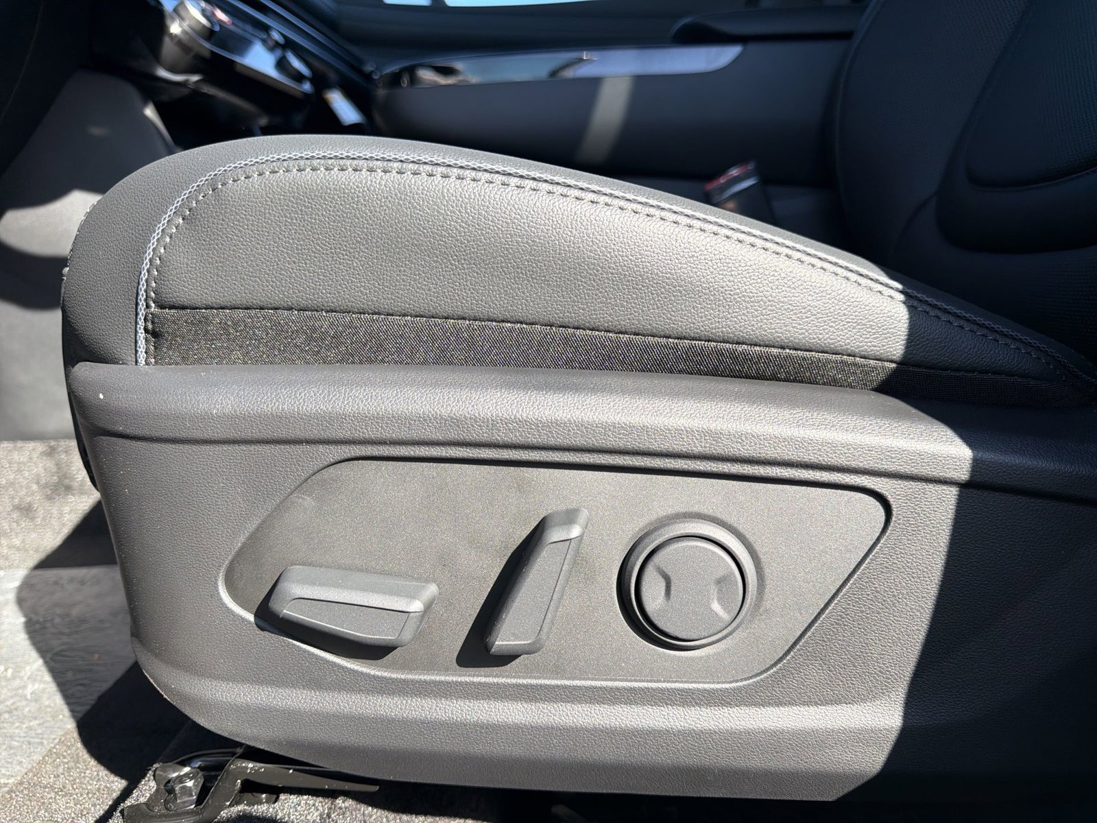 New 2026 Hyundai Tucson Limited AWD/4WD image 14