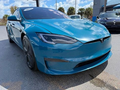 Used 2022 Tesla Model S Plaid image 3