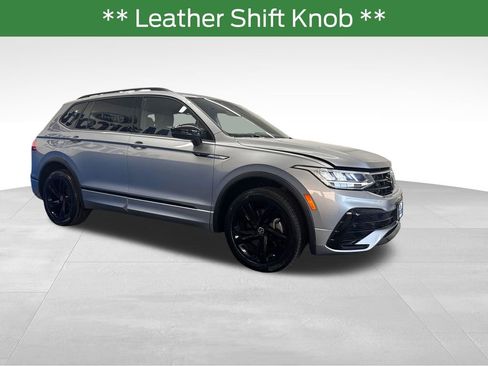 Used 2024 Volkswagen Tiguan SE R-Line AWD/4WD image 13