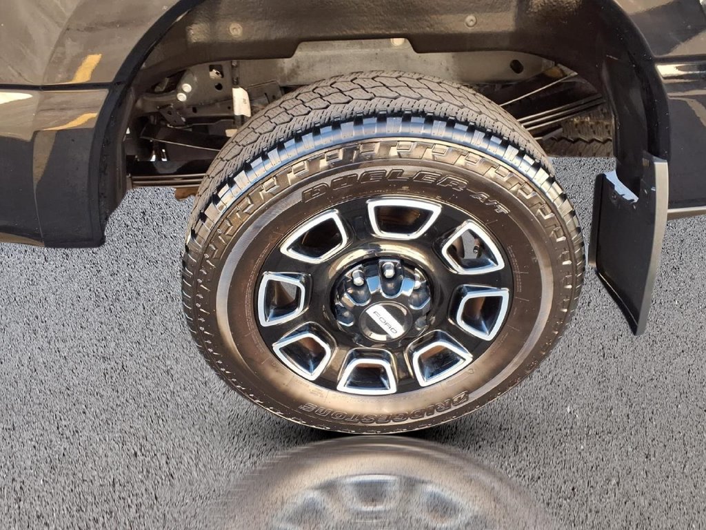 Certified 2025 Ford F350 Platinum AWD/4WD image 30