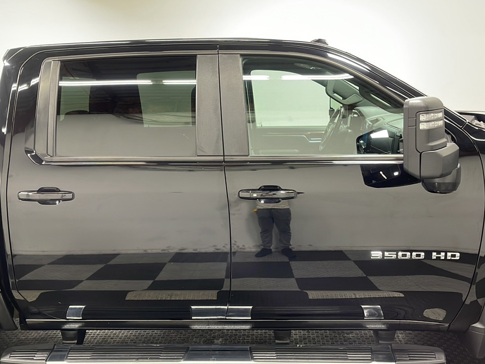 Used 2025 Chevrolet Silverado 3500 LT w/ Safety Package AWD/4WD image 20