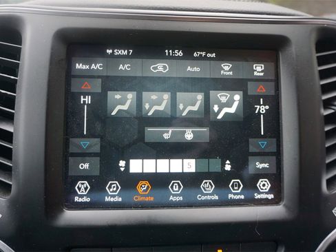 Used 2021 Jeep Cherokee Latitude Lux w/ Sun & Sound Group image 12