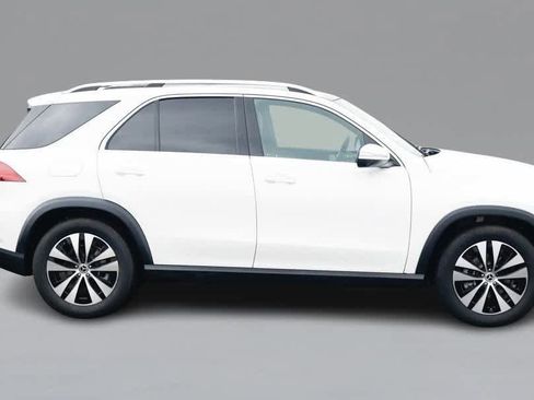 Used 2024 Mercedes-Benz GLE 350 4MATIC w/ Driver Assistance Package image 4