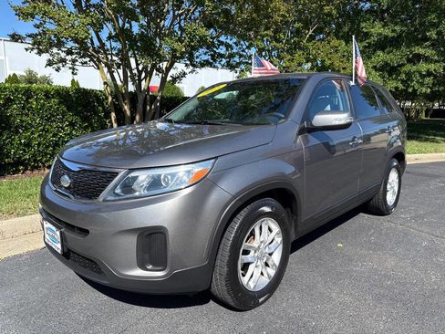Used 2015 Kia Sorento LX FWD image 4
