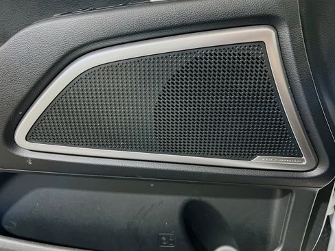 Used 2024 Kia Telluride S image 15