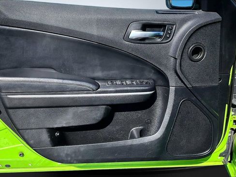 Used 2019 Dodge Charger SXT w/ Leather Interior Group image 23