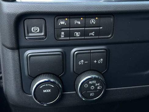 New 2026 Chevrolet Tahoe Premier image 18