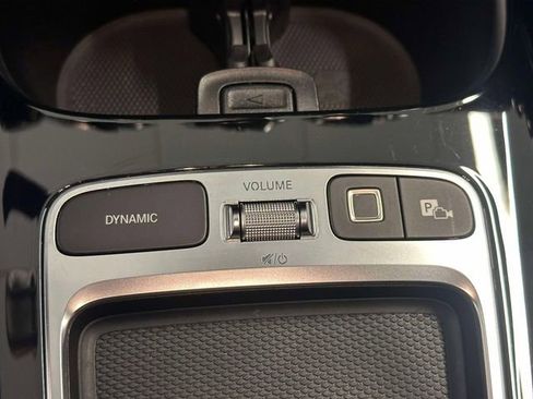 Certified 2025 Mercedes-Benz GLA 250 4MATIC image 25