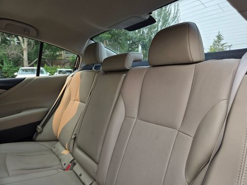 Used 2022 Subaru Legacy Limited AWD/4WD image 17
