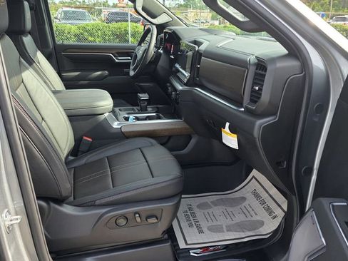 New 2026 Chevrolet Silverado 1500 High Country w/ Technology Package AWD/4WD image 6