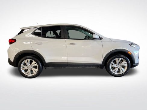Used 2024 Buick Encore GX Preferred w/ Comfort Package AWD/4WD image 7